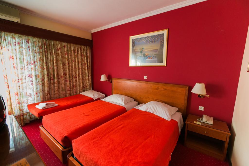 לריסה Grand Hotel מראה חיצוני תמונה