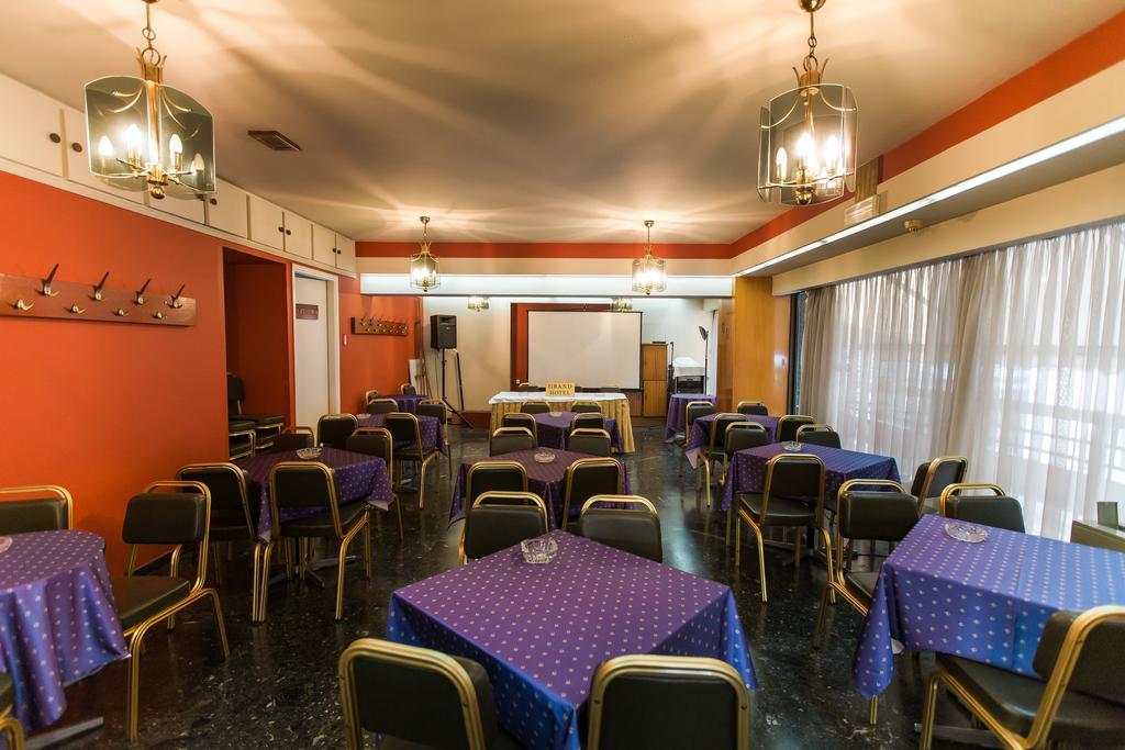 לריסה Grand Hotel מראה חיצוני תמונה