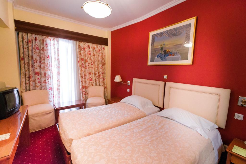לריסה Grand Hotel מראה חיצוני תמונה