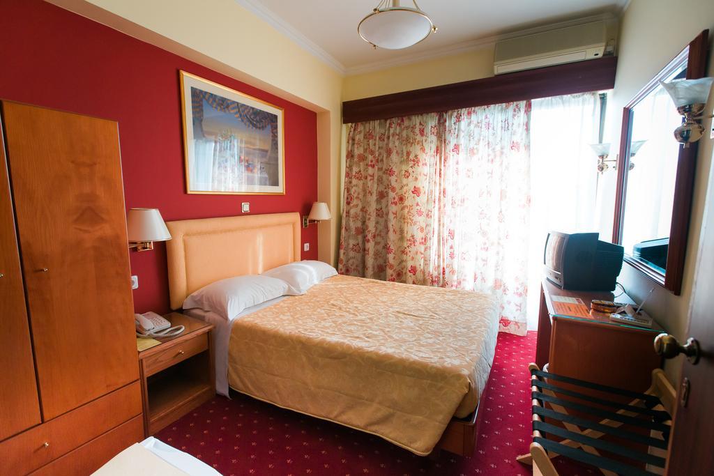 לריסה Grand Hotel מראה חיצוני תמונה