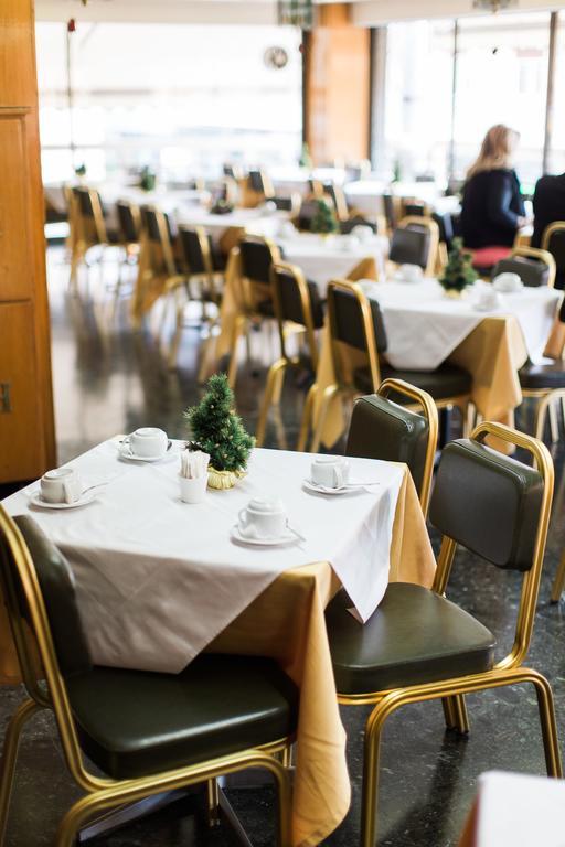 לריסה Grand Hotel מראה חיצוני תמונה