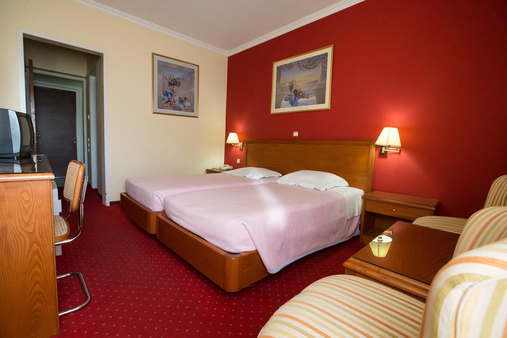 לריסה Grand Hotel מראה חיצוני תמונה