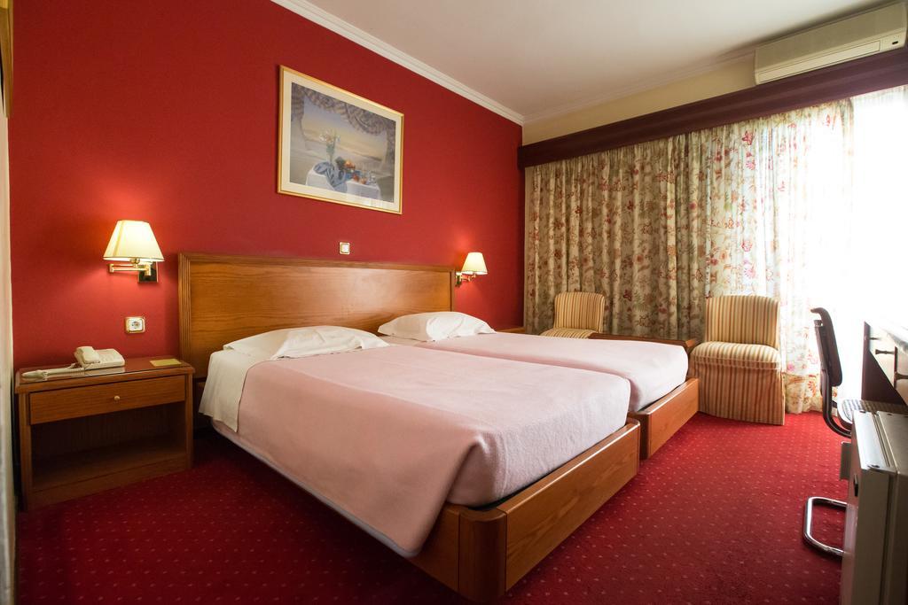 לריסה Grand Hotel מראה חיצוני תמונה
