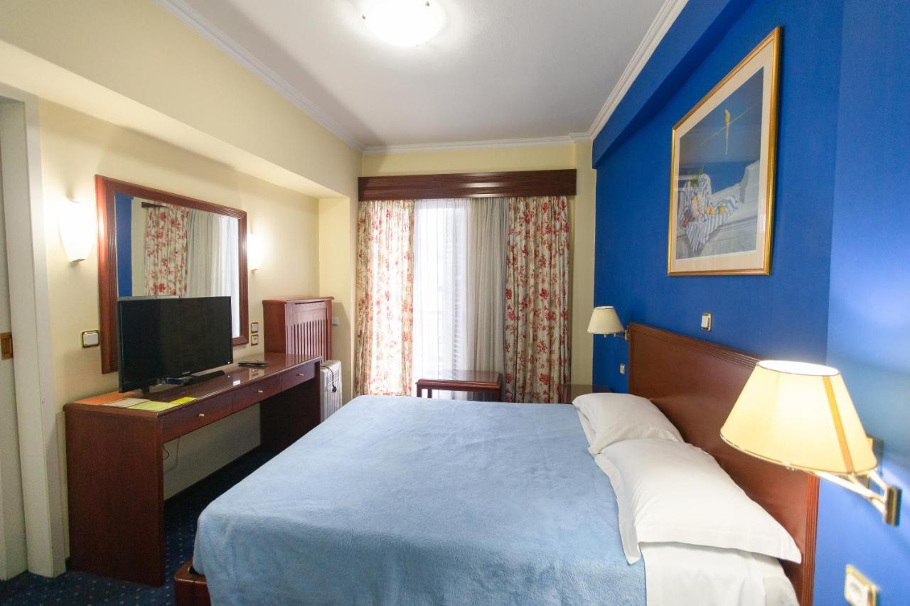 לריסה Grand Hotel מראה חיצוני תמונה