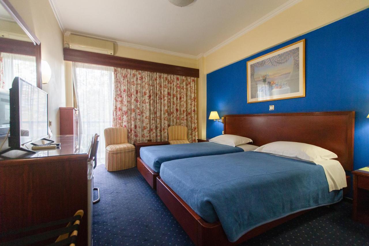 לריסה Grand Hotel מראה חיצוני תמונה