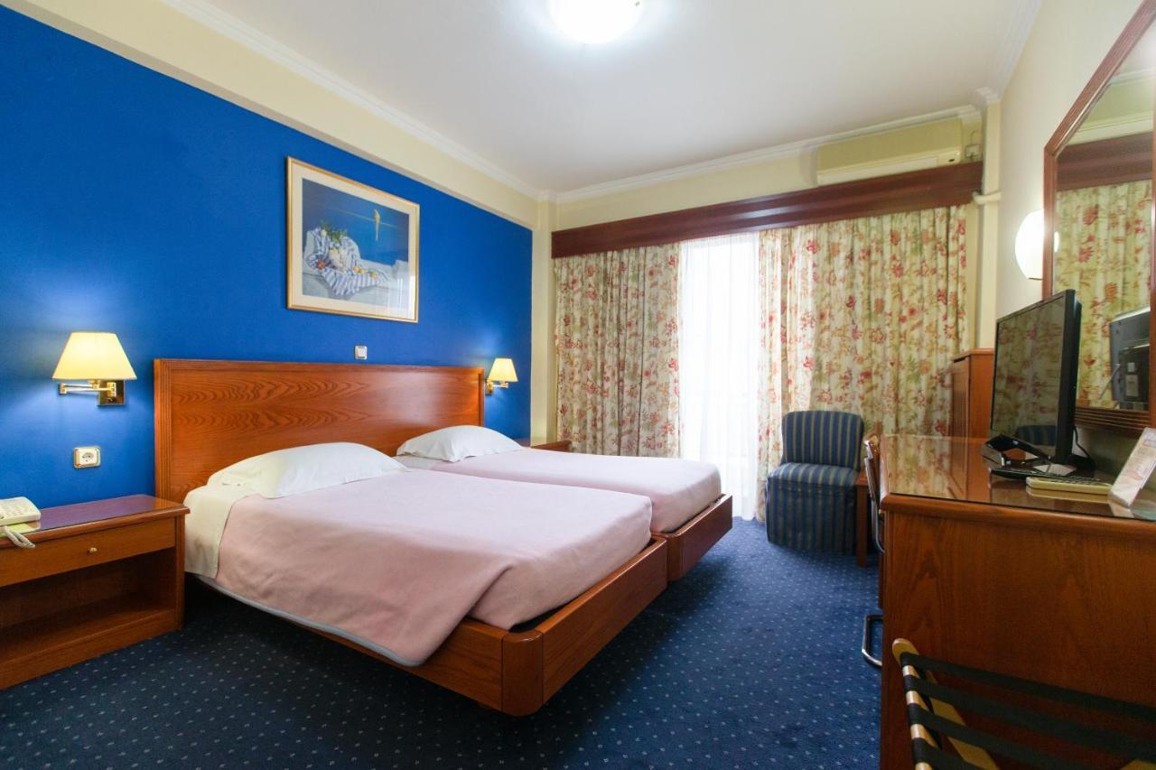 לריסה Grand Hotel מראה חיצוני תמונה