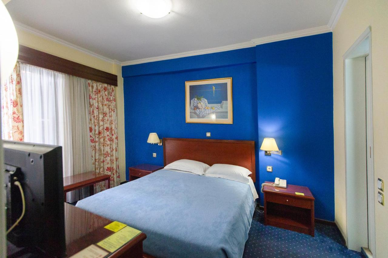 לריסה Grand Hotel מראה חיצוני תמונה